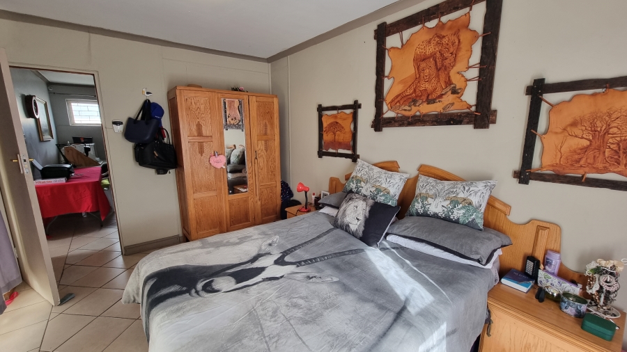 8 Bedroom Property for Sale in Die Bos Western Cape